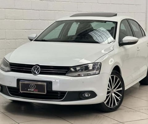 VOLKSWAGEN JETTA HIGHLINE 2.0 TSI AUT. 2014