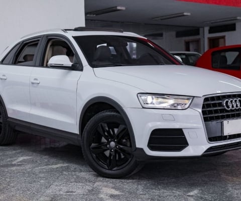 Audi Q3 Ambient 1.4 com Teto 2016