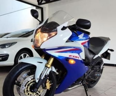 CBR600F MUITO NOVA!!!