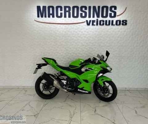 Kawasaki Ninja 400 apenas 5000km - Verde - 2019/2019