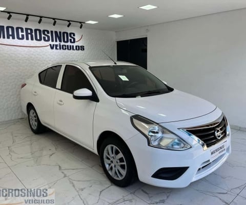 Nissan Versa 1.0 FlexStart 4p Mec.  - Branca - 2018/2019