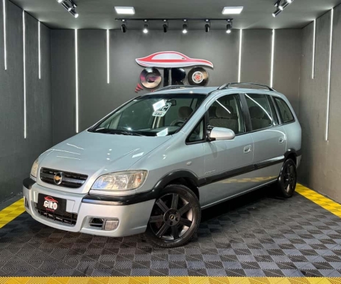 Chevrolet Zafira ELegance 2.0 Aut - Prata - 2012/2012