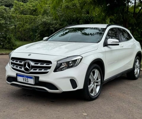 Mercedes-Benz Gla 200 M.BENZ /GLA200FF STY - Branca - 2018/2018