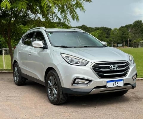 Hyundai ix35 GL - Prata - 2020/2021