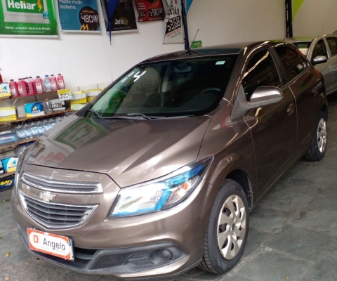 Chevrolet ONIX LT 1.4 2014.