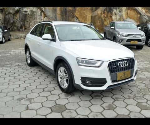 Audi Q3 AMBITION 2.0 TFSI AT - Branca - 2012/2013