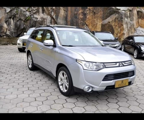 Mitsubishi Outlander  2.0 AT  - Prata - 2013/2014