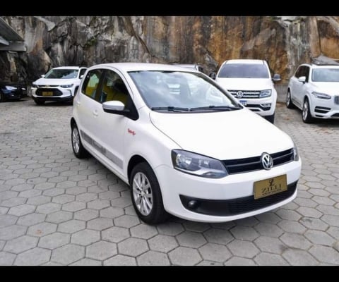 Volkswagen Fox ROCK IN RIO 1.6 MT - Branca - 2013/2014