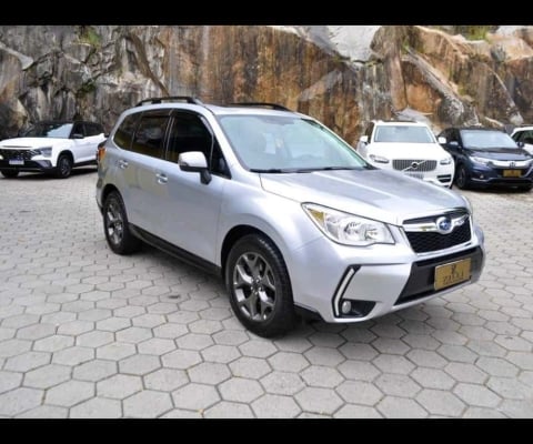 Subaru Forester XT 2.0 4X4 AT  - Prata - 2014/2015