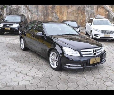 Mercedes-Benz C-180 CGI CLASSIC 1.8 AT  - Preta - 2011/2012