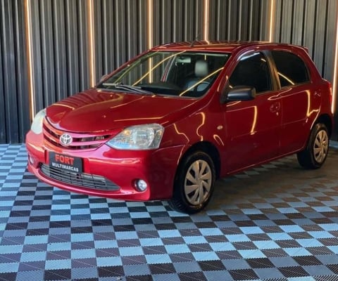 TOYOTA ETIOS HB XS 1.3 2013