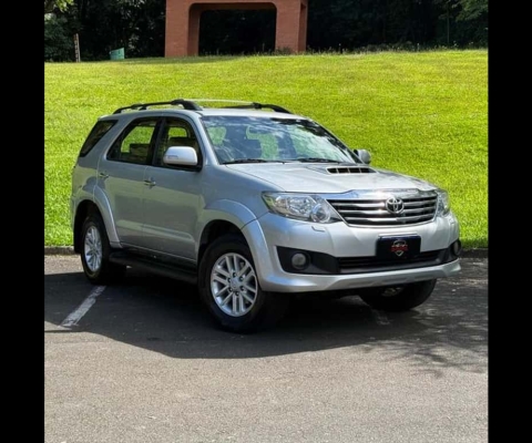 TOYOTA HILUX SW4 3.0 SRV 4X4 16V TURBO INTERCOOLER DIESEL 4P AUT 2013