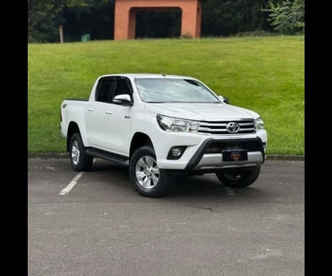 TOYOTA HILUX 2.8 SRV 4X4 CD 16V DIESEL 4P AUT 2017