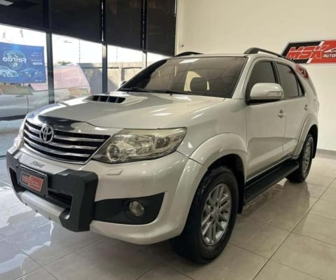 TOYOTA HILUXSW4 SRV4X4 2012