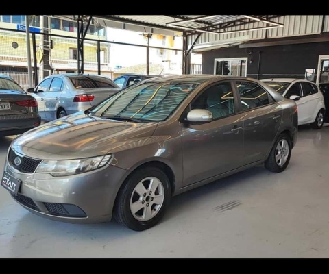 KIA CERATO EX2 1. 6L 2011