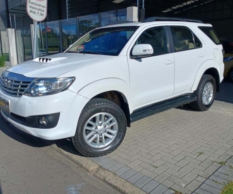 TOYOTA HILUXSW4 SRV4X4 2013