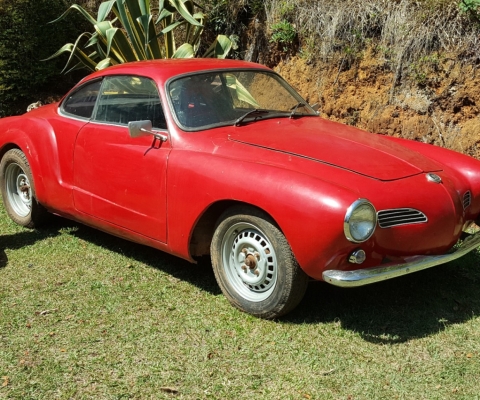 VOLKSWAGEN KARMANN GHIA à venda.