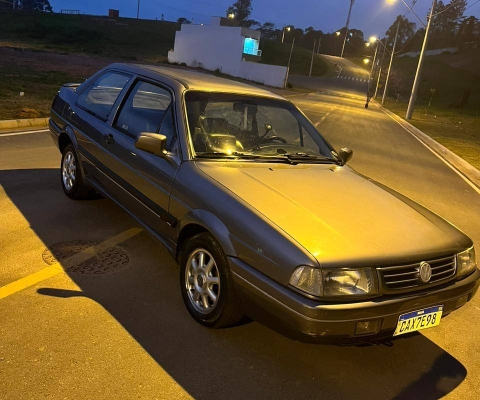 VOLKSWAGEN SANTANA à venda.