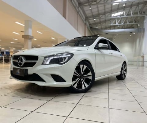 Mercedes-Benz Cla 200 CLA200 - Branca - 2013/2014