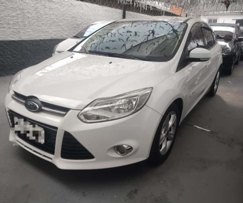 FORD FOCUS AT 1.6H 2015