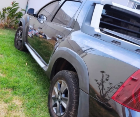 RENAULT DUSTER OROCH à venda.