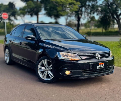 Jetta 2.0 Automático Financia 100%