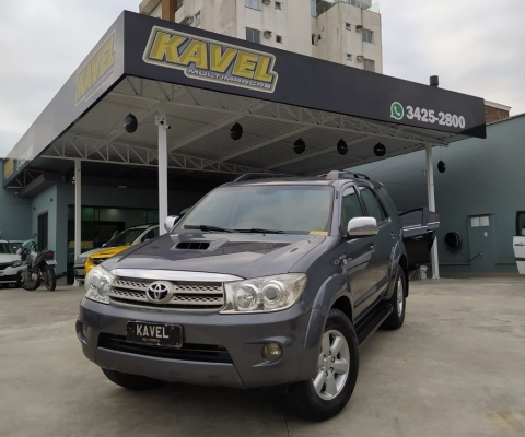 Toyota Hilux SW4 SRV 3.0 TDI 4x4 2011