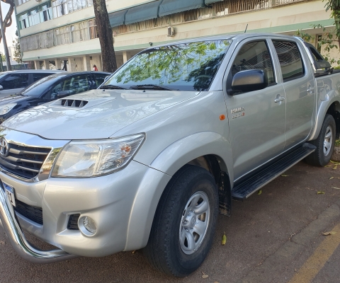 TOYOTA HILUX SR 3.0 AUT D4D TOP 12K ACESSÓRIOS