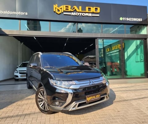 OUTLANDER HPE-S 2.2 Diesel 4x4 Aut.