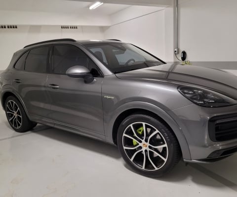 PORSCHE CAYENNE à venda.