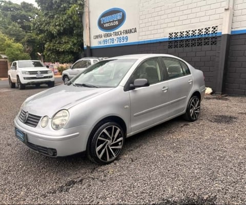 Volkswagen POLO SEDAN 2.0 MI 8V GASOLINA 4P MANUAL