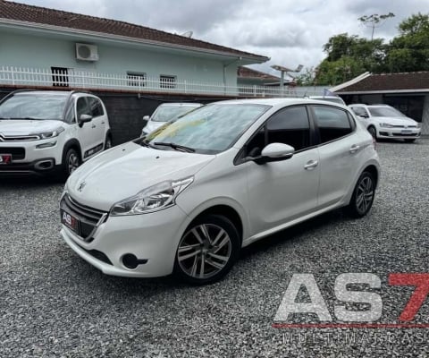 Peugeot 208 Active/Active Pack 1.5 Flex 8V 5p  - Branca - 2014/2015