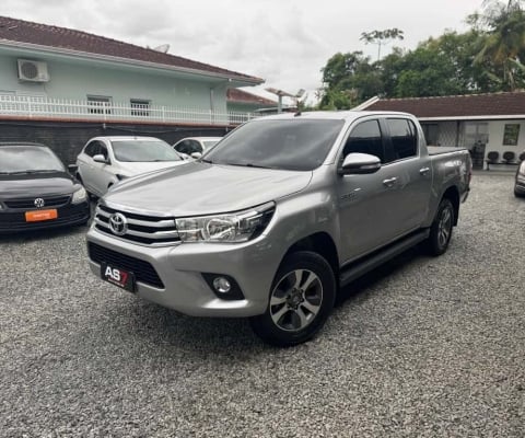 Toyota Hilux /  CDSR A4FD - Prata - 2016/2017