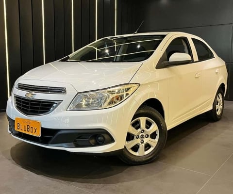 Chevrolet Prisma Sed. LT 1.0 8V FlexPower 4p  - Branca - 2014/2015