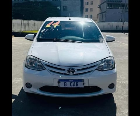 ETIOS SD XS 1.5 2014