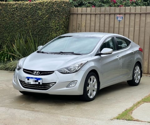 Hyundai Elantra GLS 1.8 AT