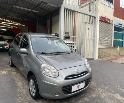 Nissan March S 1.0 16V Flex Fuel 5p