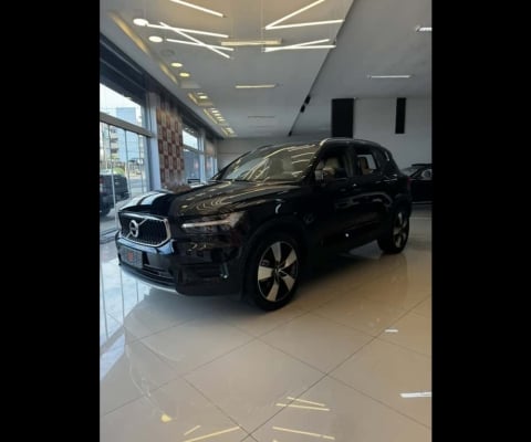 Volvo XC40 2.0 T5 GASOLINA MOMENTUM AWD GEARTRONIC