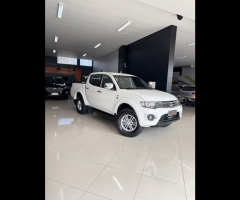 Mitsubishi L200 TRITON 3.5 HPE 4X4 CD V6 24V FLEX 4P AUTOMÁTICO