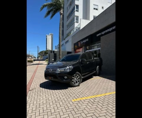 Toyota HILUX 2.8 SRX 4X4 CD 16V DIESEL 4P AUTOMÁTICO