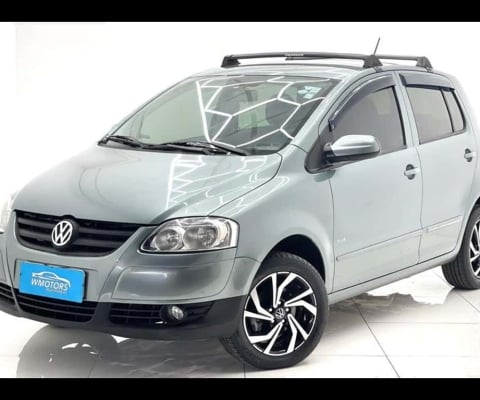 VOLKSWAGEN FOX 1.6 PLUS 2009 - COMPLETO BAIXO KM, CHAVE CÓPIA E MANUAL