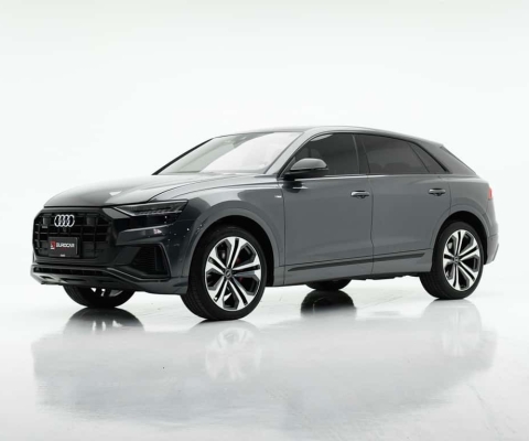 AUDI Q8 Performance 3.0 TFSI Quattro S-tronic