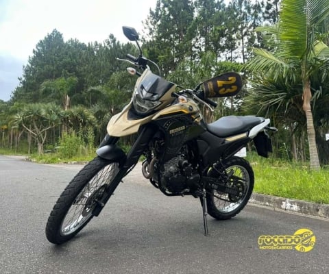 Yamaha Lander 250 2023 com apenas 13 mil km