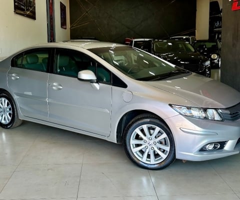 CIVIC 1.8 AUTOMÁTICO 