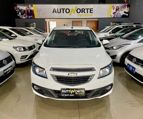 Chevrolet Onix Flex Automático