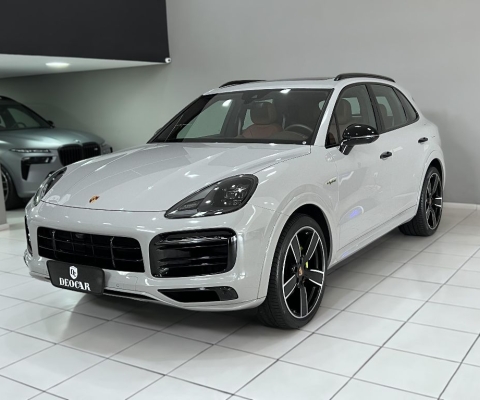 PORSCHE CAYENNE PLATINUM EDITION E HYBRID 3.0 2023