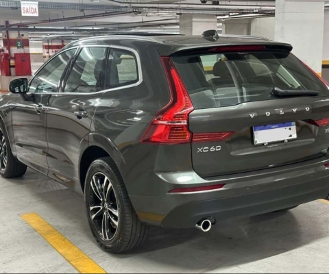 Volvo XC60 2.0 T8 HYBRID MOMENTUM AWD GEARTRONIC