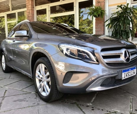 Mercedes-Benz GLA 200 1.6 CGI ADVANCE 16V TURBO FLEX 4P AUTOMÁTICO