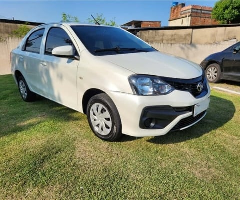 Toyota Etios 2020 1.5 x plus sedan 16v flex 4p manual