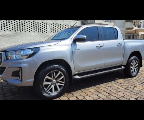 Toyota HILUX 2.8 SRV 4X4 CD 16V DIESEL 4P AUTOMÁTICO